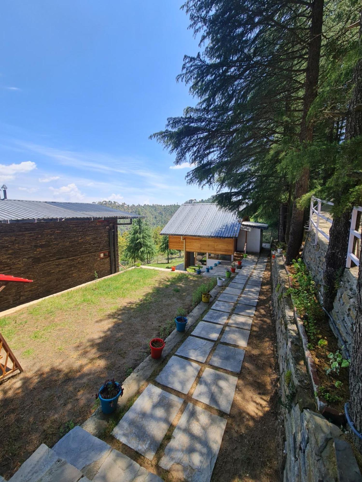 The Roots Homestay Almora Bagian luar foto